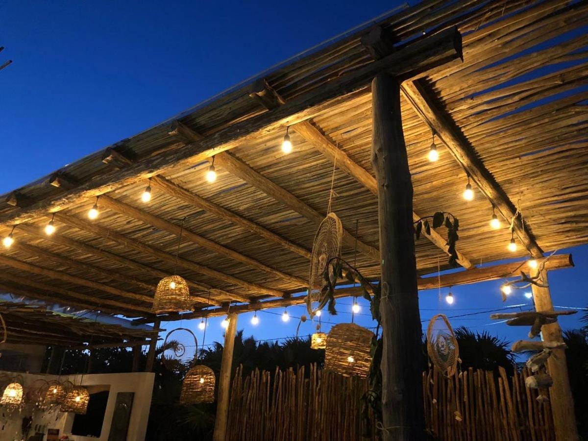 Lunarena Barefoot Hotel El Cuyo Bagian luar foto